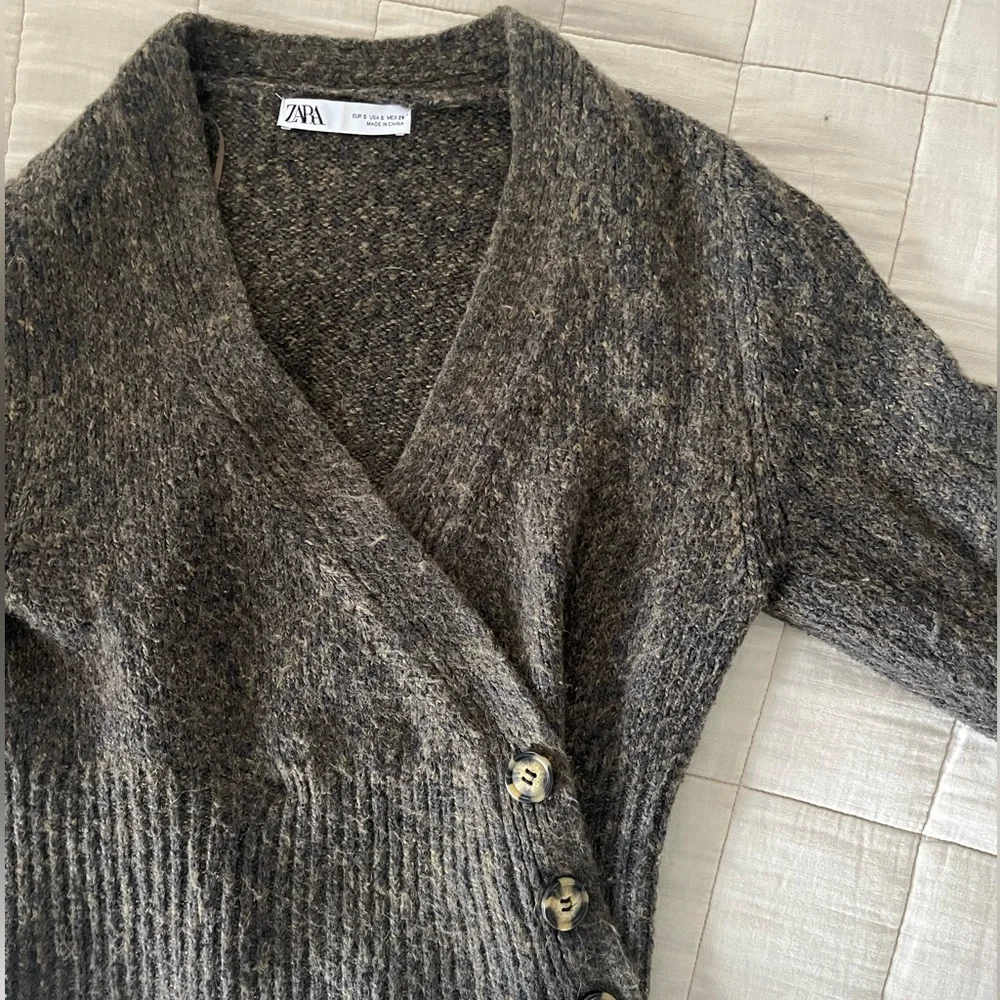 Zara Charcoal and Beige Knit Button Up Cardigan - Picture 2 of 4